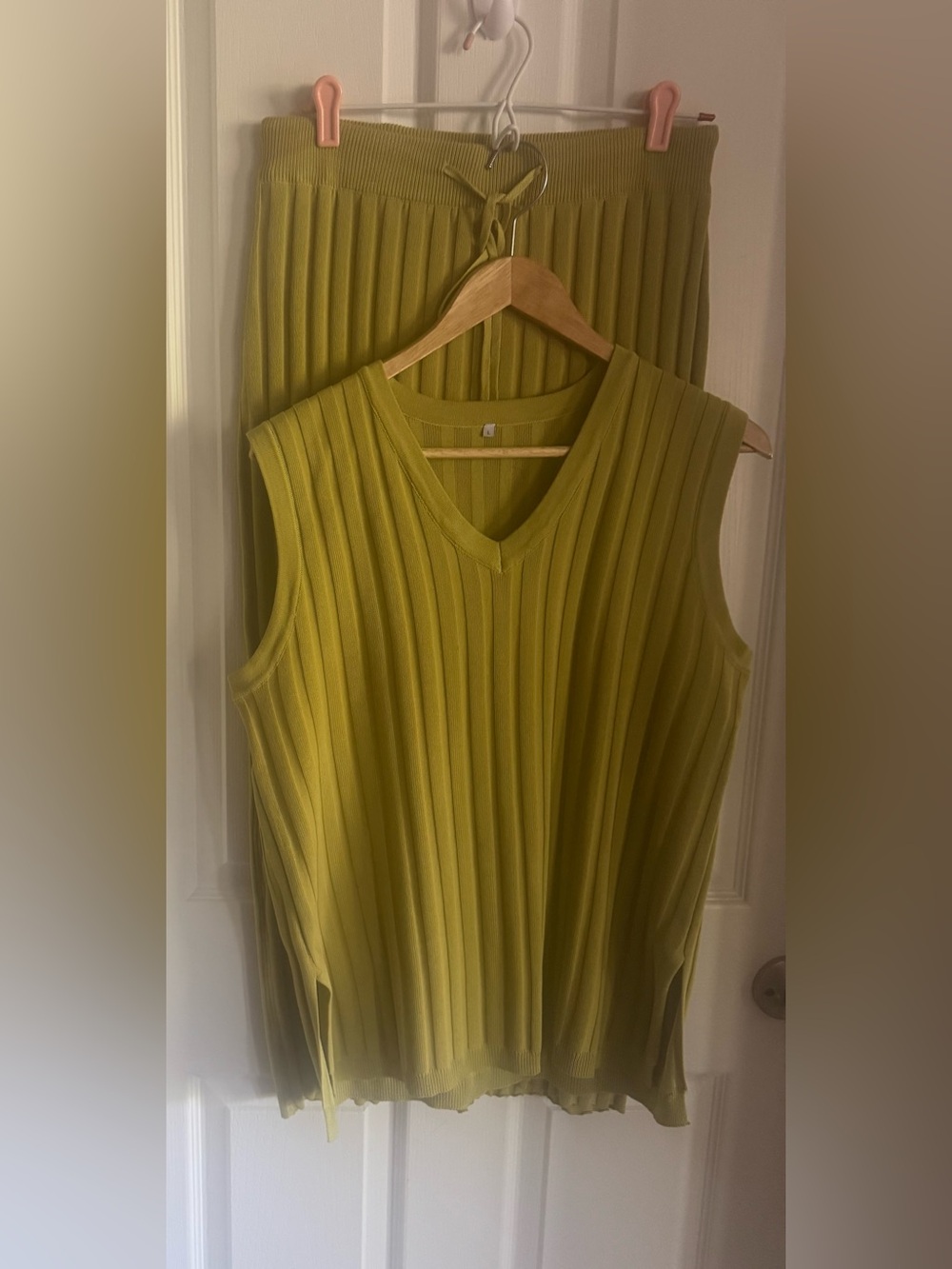 Sleeveless Ribbed V-Neck Knit Top in Olive Green
